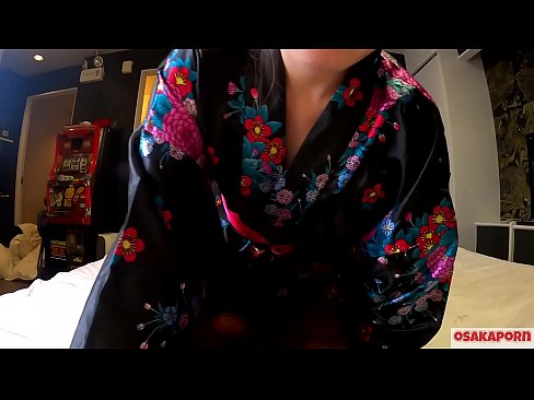 ❤️ Vajza e re cosplay pëlqen seksin deri në orgazmë me një shiringë në një kalorës dhe një blowjob. Vajzë aziatike me pidhi leshtore dhe cica të bukura me kostum tradicional japonez në video amatore që tregon masturbim me lodra qij. Sakura 3 OSAKAPORN. Video seksi në sq.trysex.ru ﹏