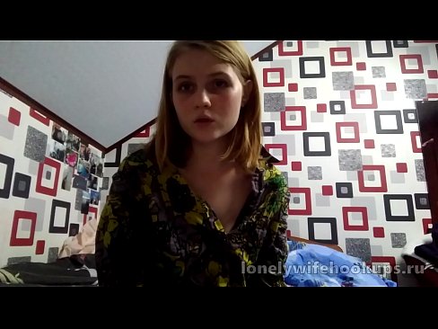 ❤️ Studentja e re bjonde nga Rusia i pëlqen karkat më të mëdha. Video seksi në sq.trysex.ru ﹏